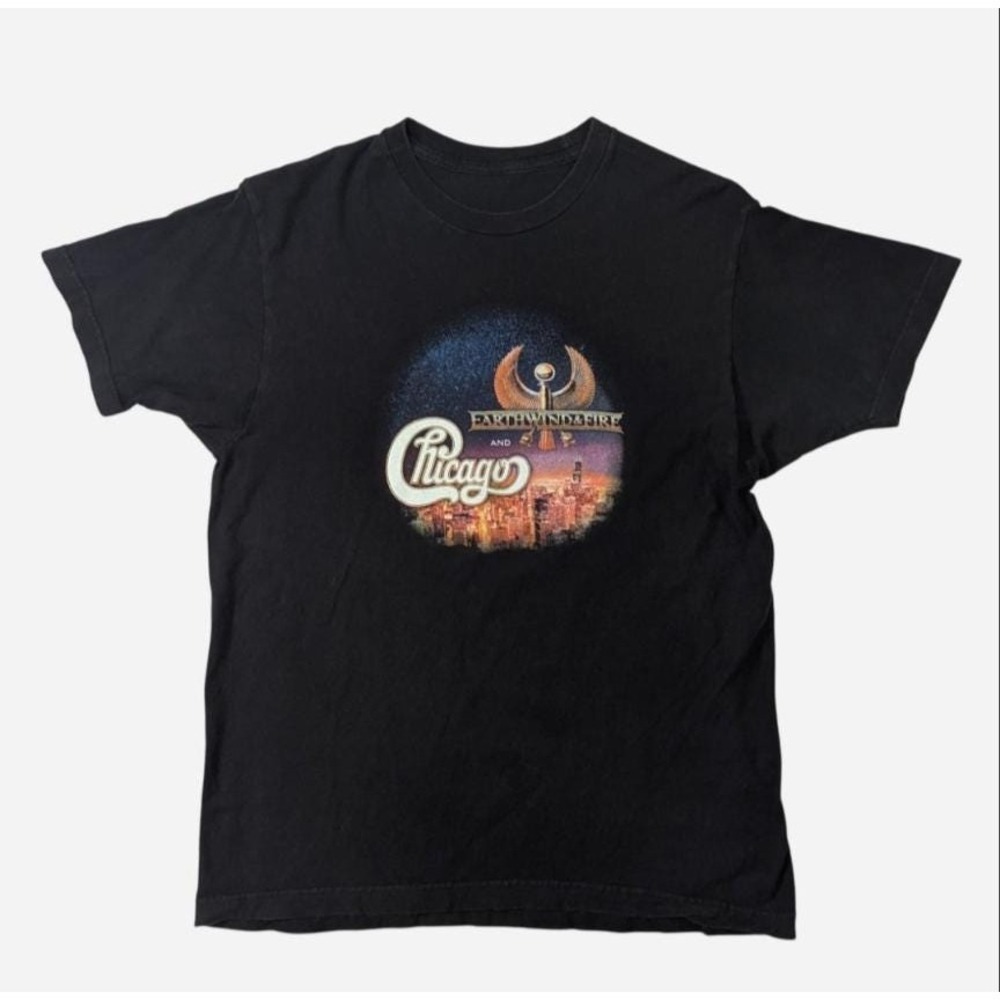 Earth Wind & Fire and Chicago, Heart and Soul Tour 2015 black T-shirt Medium